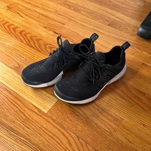 Black Nike prestos women’s size 7